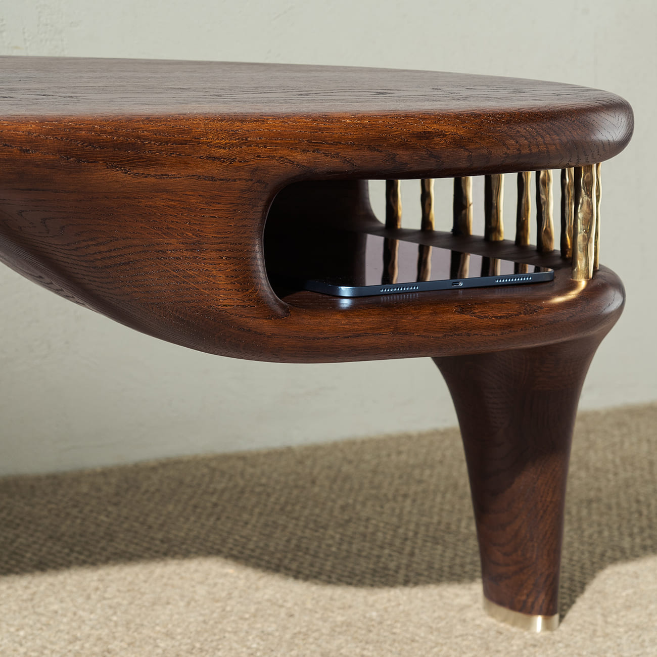 biomorphic-coffee-table-craftsmanship