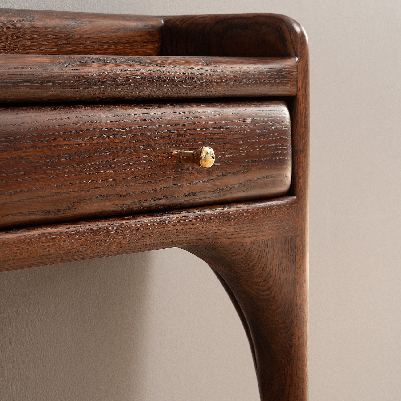 Corner detail of CT 01 console by Tomasz Omachel Studio in contemporary Polish design