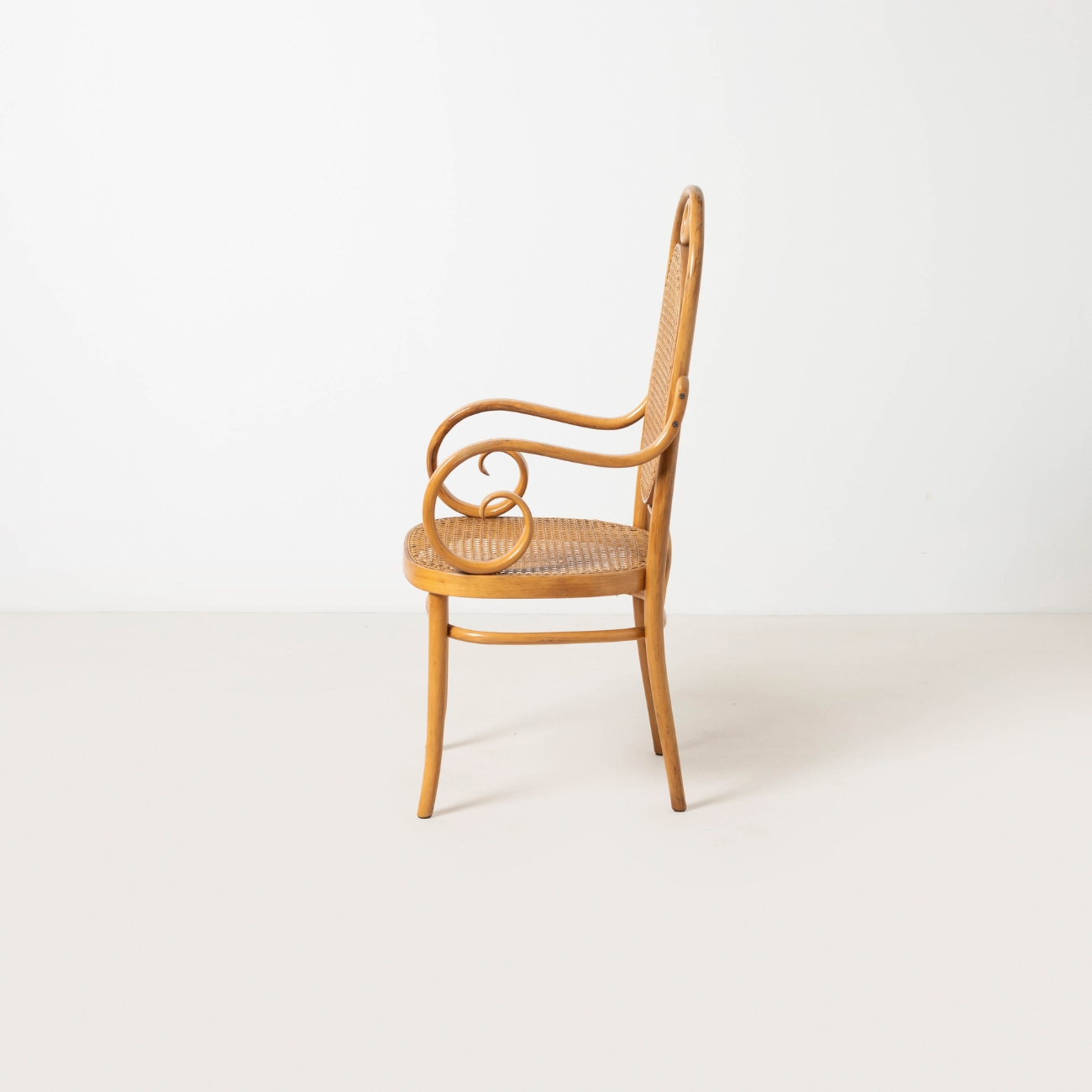 Side profile of the Bentwood No. 17 Long John chair.