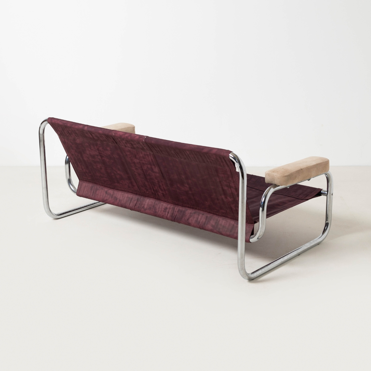 Borkum sofa, rear three quarter view.