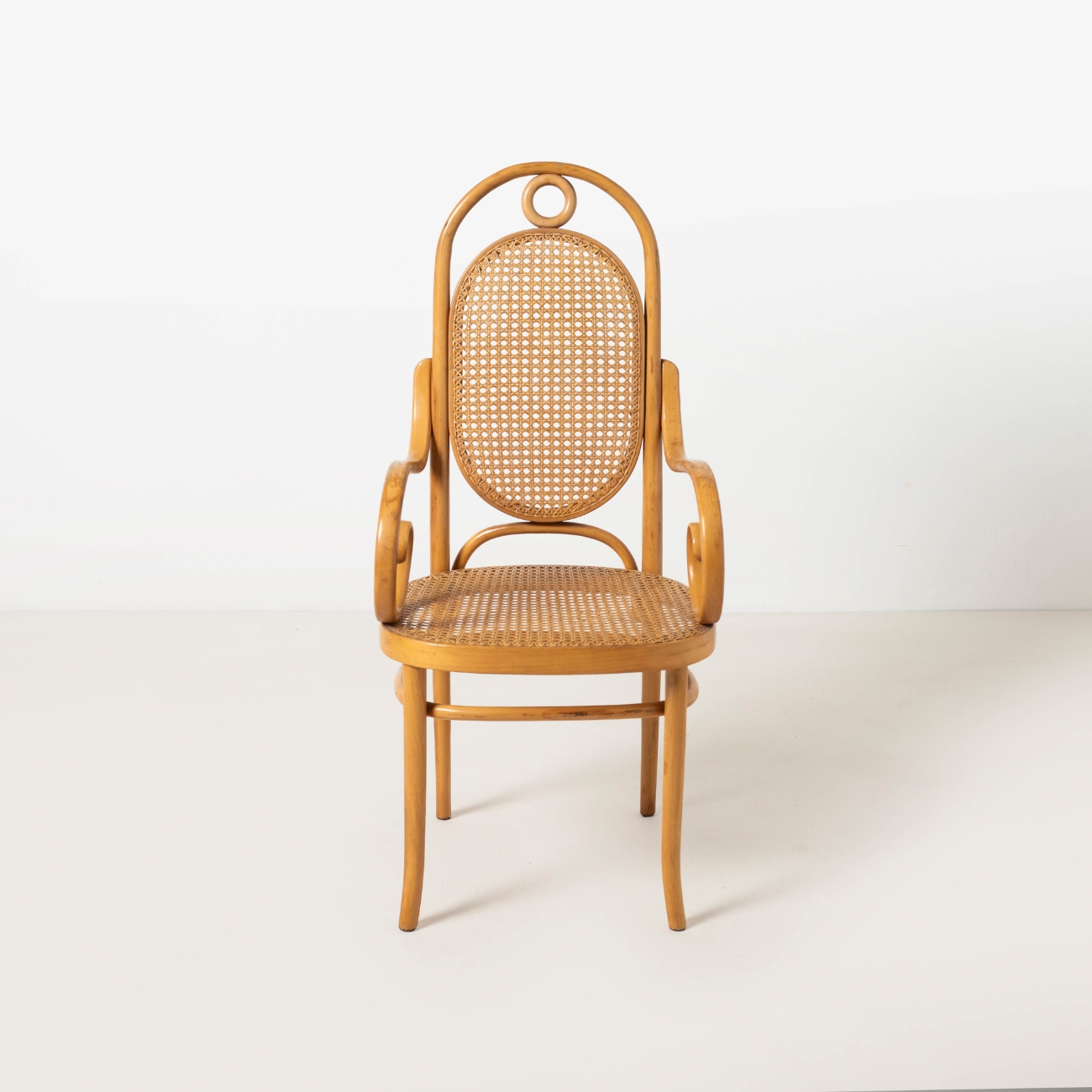 Armrests and backrest of the Michael Thonet Bentwood chair.