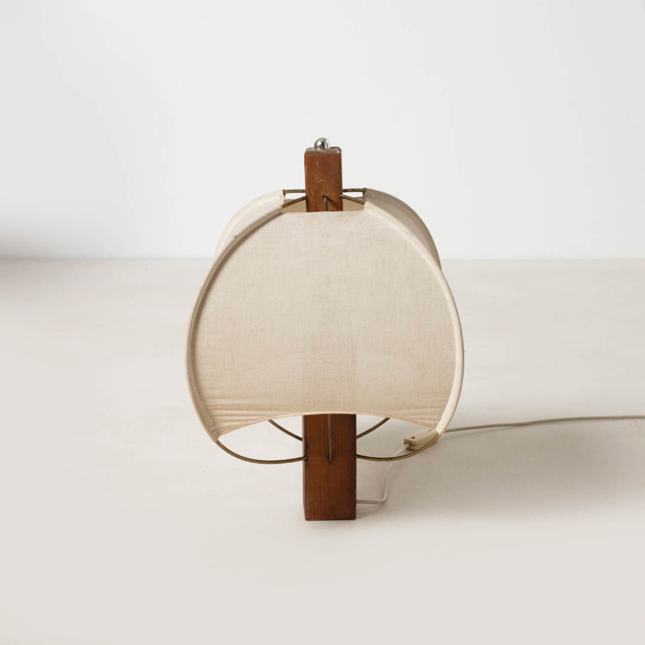 Postmodern table lamp, side view.